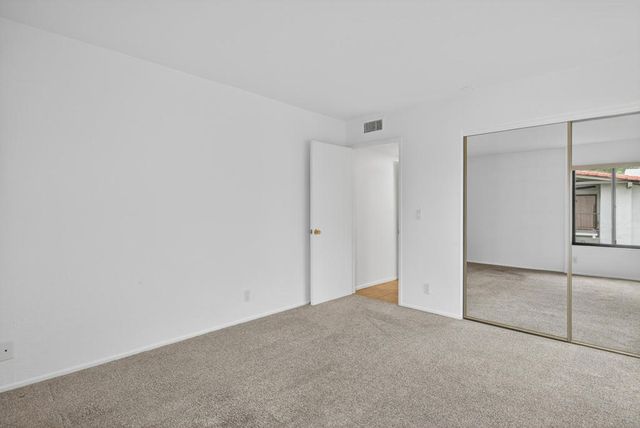 1050 E Ramon Road 127, Palm Springs, CA 92264