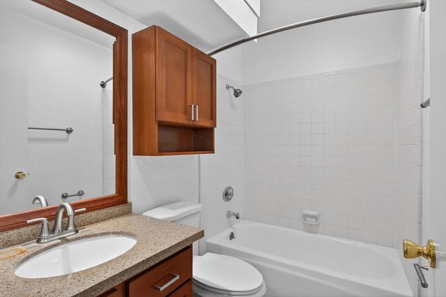 1050 E Ramon Road 127, Palm Springs, CA 92264