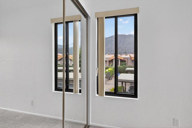 1050 E Ramon Road 127, Palm Springs, CA 92264
