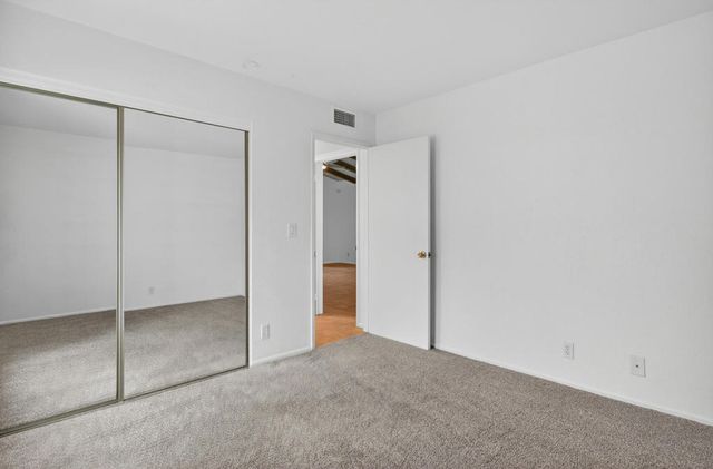 1050 E Ramon Road 127, Palm Springs, CA 92264