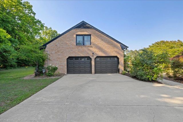 8957 River CRES, Suffolk, VA 23433