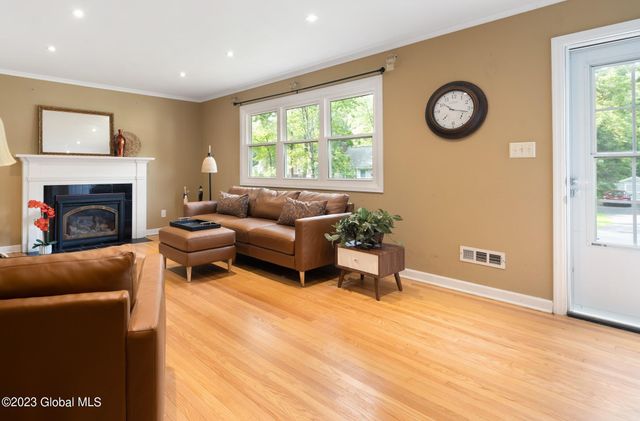 119 Birch Lane, Glenville, NY 12302