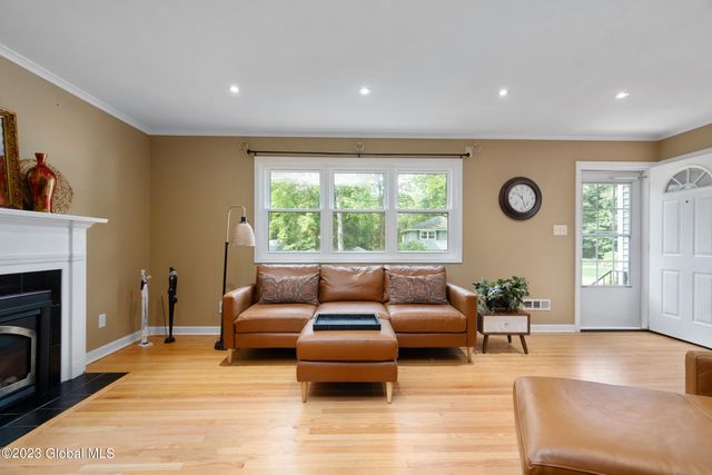 119 Birch Lane, Glenville, NY 12302