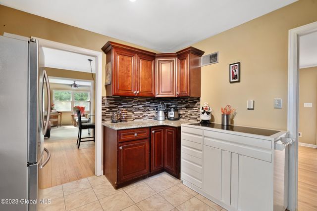 119 Birch Lane, Glenville, NY 12302