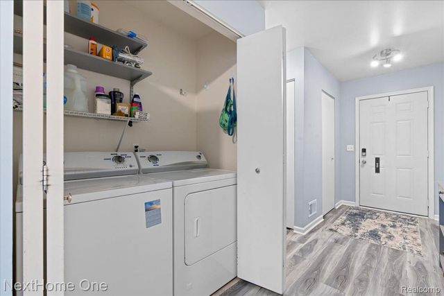 8564 Fox River Drive, Fowlerville Village, MI 48836