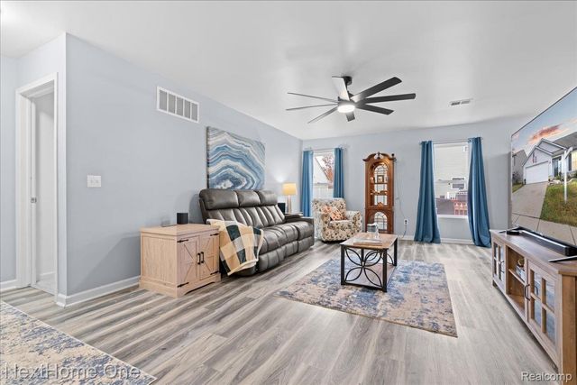 8564 Fox River Drive, Fowlerville Village, MI 48836