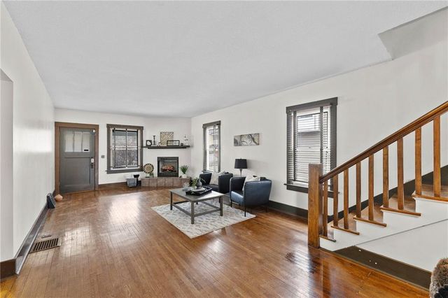 1902 W 47th Terrace, Westwood, KS 66205