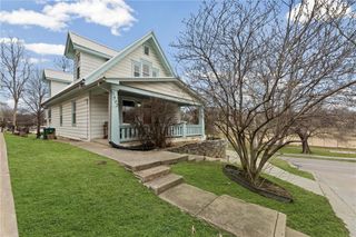 1902 W 47th Terrace, Westwood, KS 66205