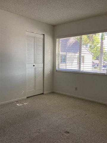 418 Pine Glen Lane C2, Greenacres, FL 33463
