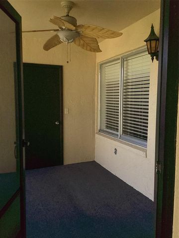 418 Pine Glen Lane C2, Greenacres, FL 33463