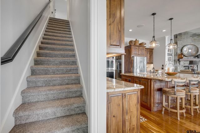 122 Angelina Dr, Chandler, TX 75758