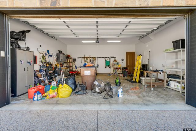 122 Angelina Dr, Chandler, TX 75758