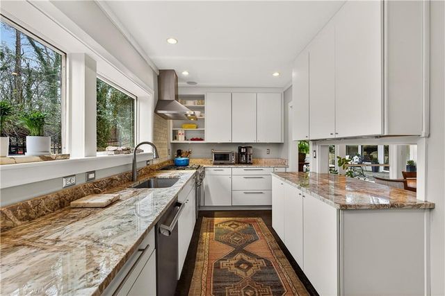 903 Cardova NE Drive, Atlanta, GA 30324