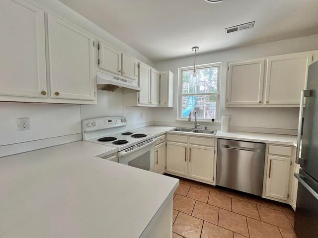 8486 William Moultrie Drive, North Charleston, SC 29420
