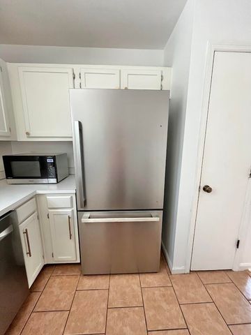 8486 William Moultrie Drive, North Charleston, SC 29420