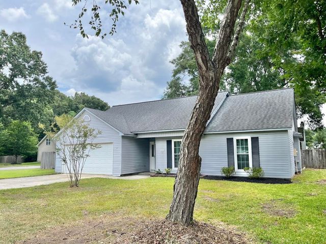 8486 William Moultrie Drive, North Charleston, SC 29420