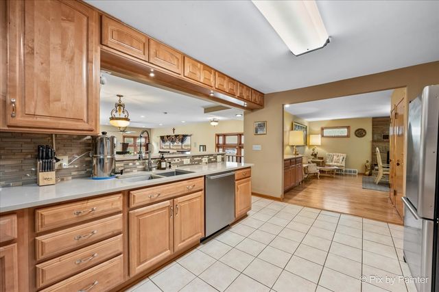 4N260 Walter Road, Addison, IL 60101