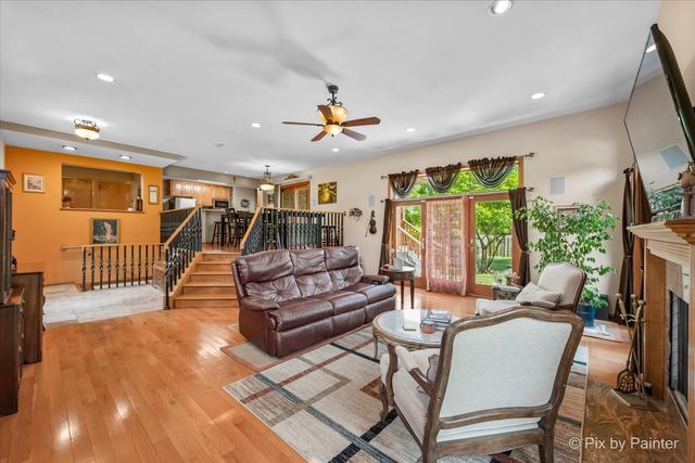 4N260 Walter Road, Addison, IL 60101