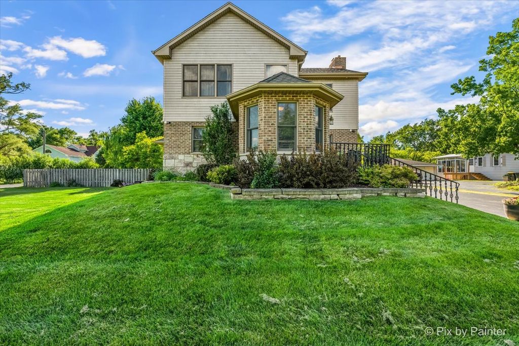 4N260 Walter Road, Addison, IL 60101