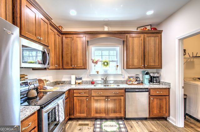 185 Sundown Trail, Ellijay, GA 30540