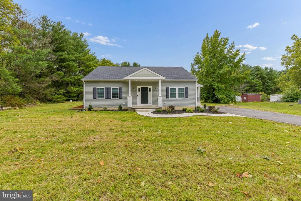 632 ROYAL AVE, FRANKLINVILLE, NJ 08322 — exterior