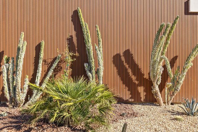 3 Shakespeare Court, Rancho Mirage, CA 92270