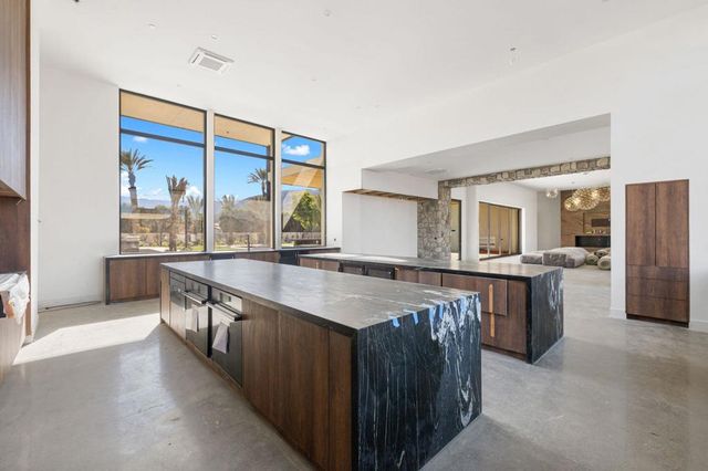 3 Shakespeare Court, Rancho Mirage, CA 92270