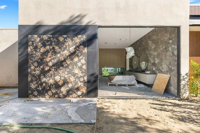 3 Shakespeare Court, Rancho Mirage, CA 92270