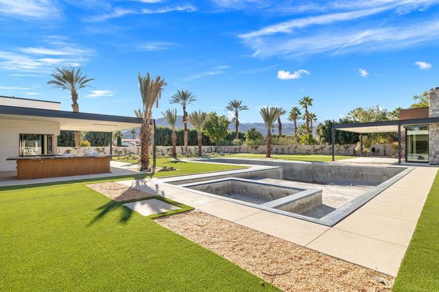 3 Shakespeare Court, Rancho Mirage, CA 92270
