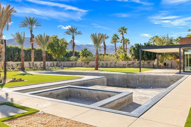 3 Shakespeare Court, Rancho Mirage, CA 92270