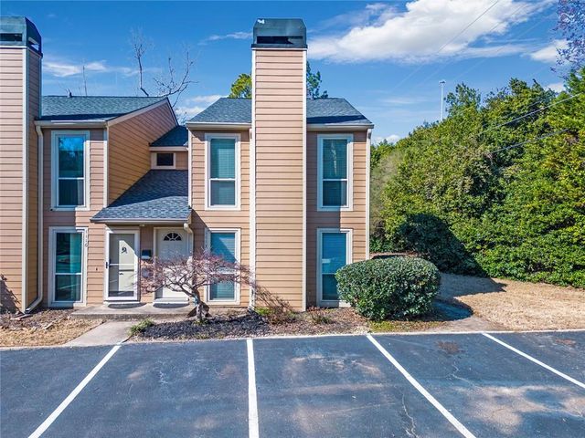 1115 Riverbend Club SE Drive, Atlanta, GA 30339