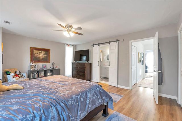1115 Riverbend Club SE Drive, Atlanta, GA 30339