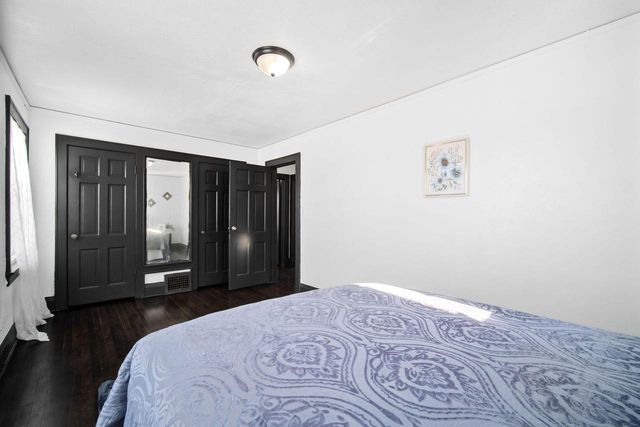 4158 N 15th STREET, Milwaukee, WI 53209