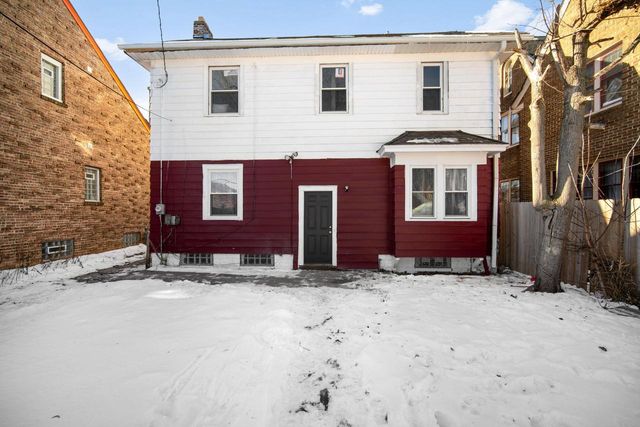 4158 N 15th STREET, Milwaukee, WI 53209