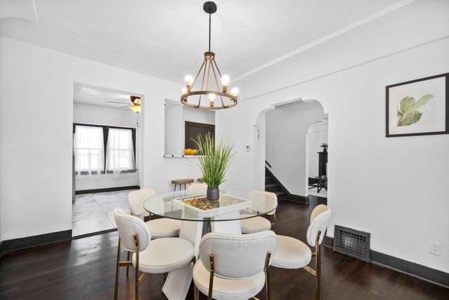 4158 N 15th STREET, Milwaukee, WI 53209