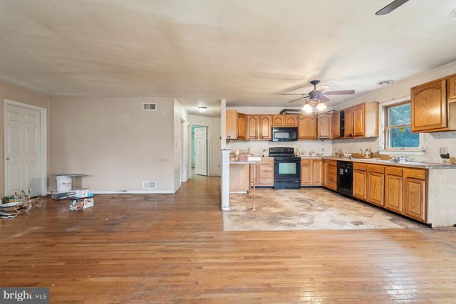 3706 SINGER ST, Hampstead, MD 21074