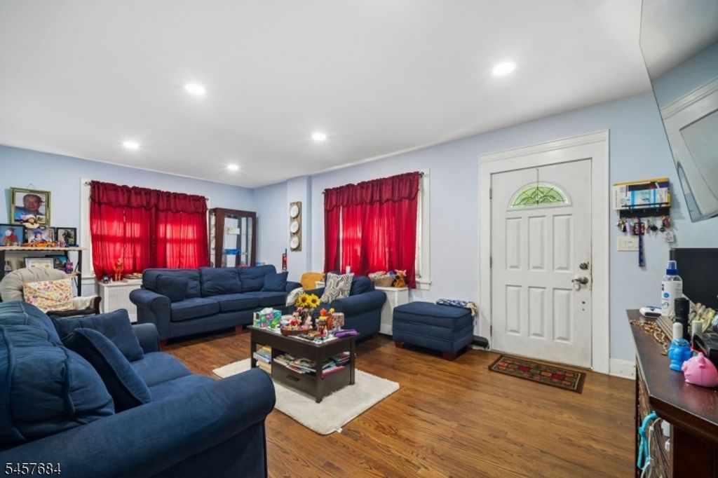 228 Totowa Rd, Totowa Boro, NJ 07512 — photo 4