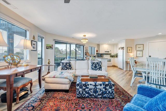 75 Woodbridge Cir Unit 1114, Moneta, VA 24121