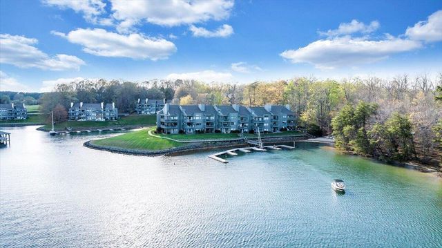 75 Woodbridge Cir Unit 1114, Moneta, VA 24121