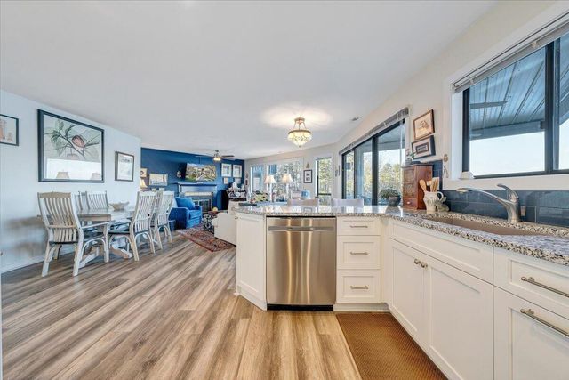 75 Woodbridge Cir Unit 1114, Moneta, VA 24121