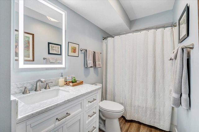 75 Woodbridge Cir Unit 1114, Moneta, VA 24121