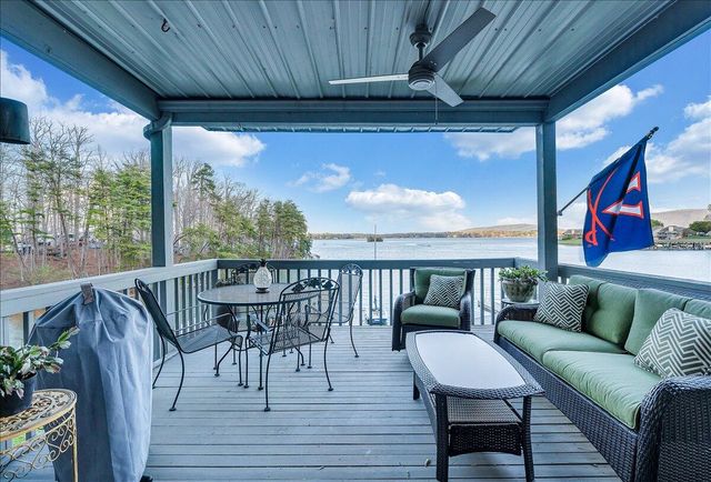 75 Woodbridge Cir Unit 1114, Moneta, VA 24121