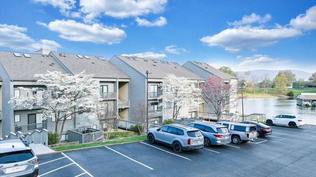 75 Woodbridge Cir Unit 1114, Moneta, VA 24121