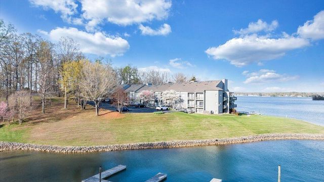 75 Woodbridge Cir Unit 1114, Moneta, VA 24121