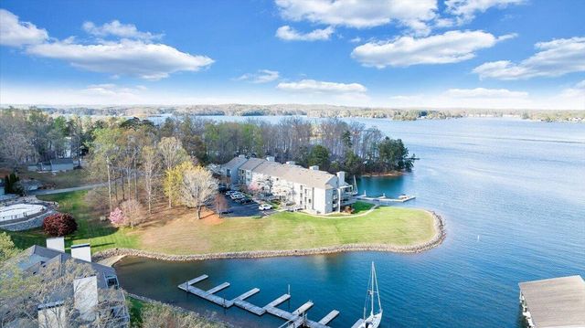 75 Woodbridge Cir Unit 1114, Moneta, VA 24121