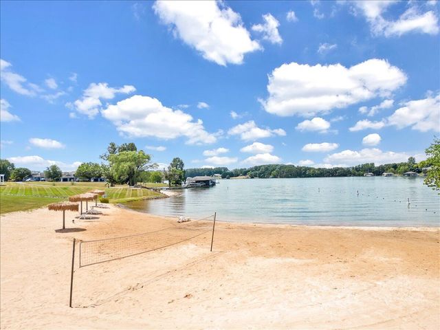 75 Woodbridge CIR 1114, Moneta, VA 24121