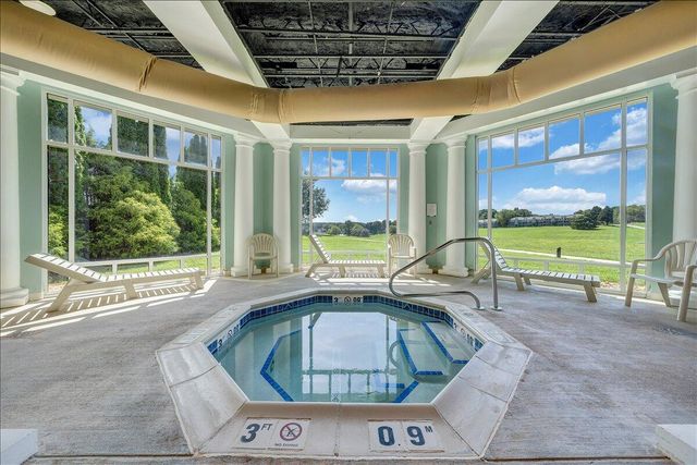 75 Woodbridge CIR 1114, Moneta, VA 24121
