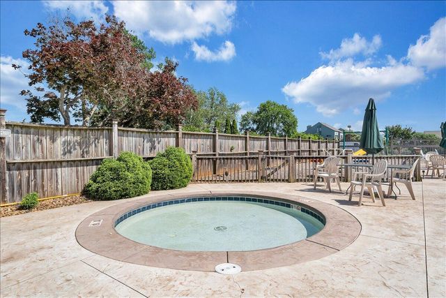 75 Woodbridge CIR 1114, Moneta, VA 24121