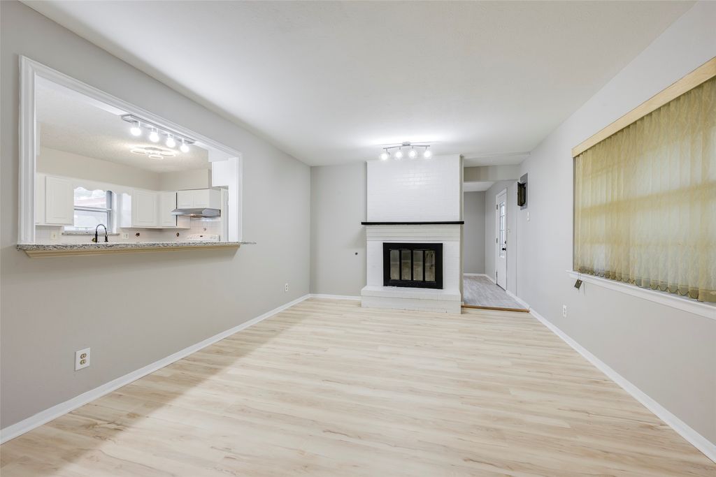1700 Chip N Dale Drive, Arlington, TX 76012 — photo 4
