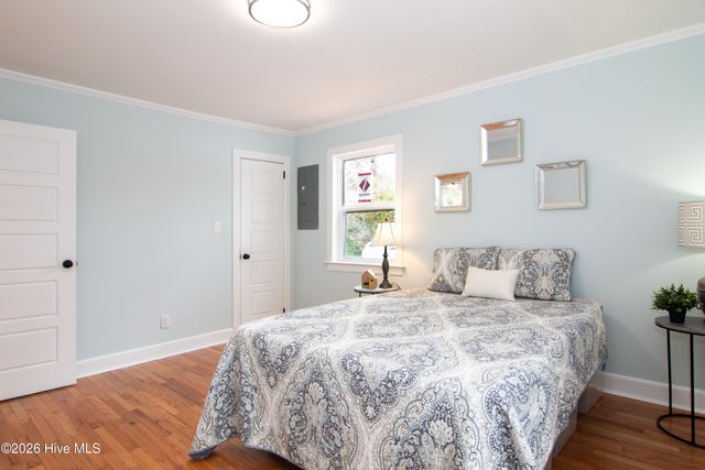 132 S Navassa Road, Belville, NC 28451